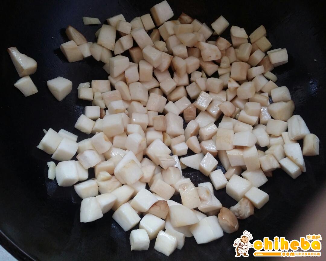 家常菜~杏鲍菇烧牛肉粒的做法 步骤7